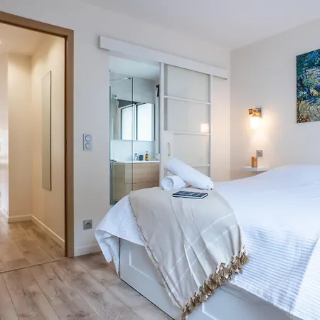 公寓 2-room With Terrace Close To The Center *