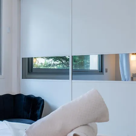 2-room With Terrace Close To The Center Apartman *